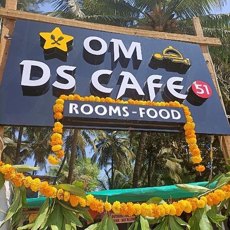 Om D S Cafe 51 & Beach Stay Гокарна Экстерьер фото