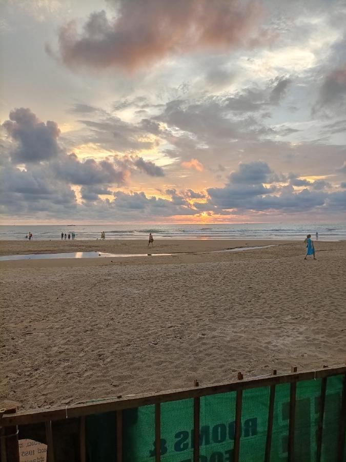 Om D S Cafe 51 & Beach Stay Гокарна Экстерьер фото