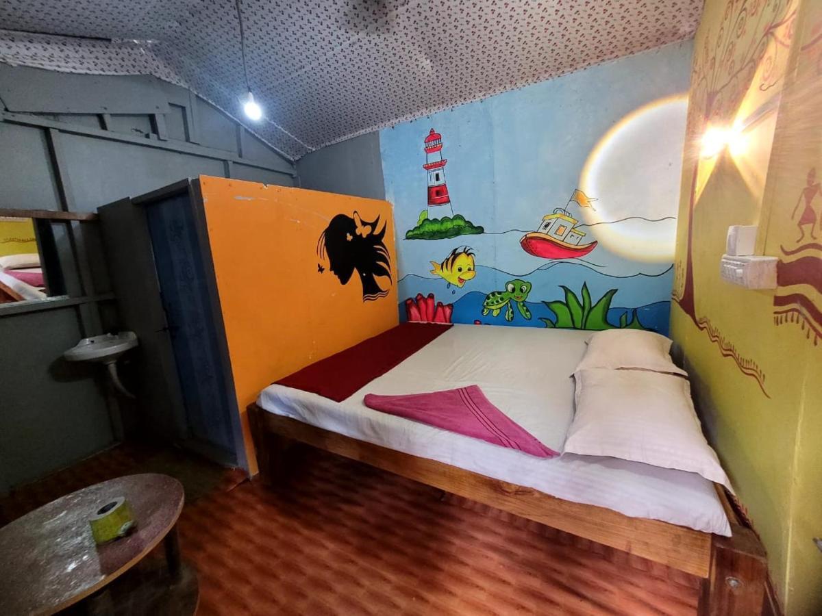Om D S Cafe 51 & Beach Stay Гокарна Экстерьер фото